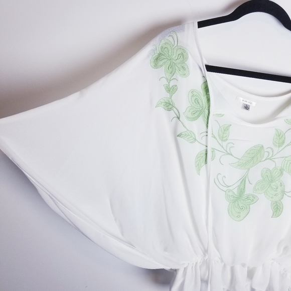 Sophie and Max poncho bat wing embroidery blouse - Picture 2 of 10